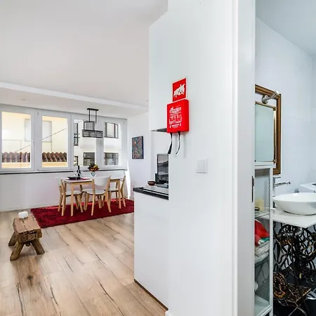 T2 Tiles Apartman Estoril