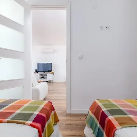 T2 Tiles Apartman