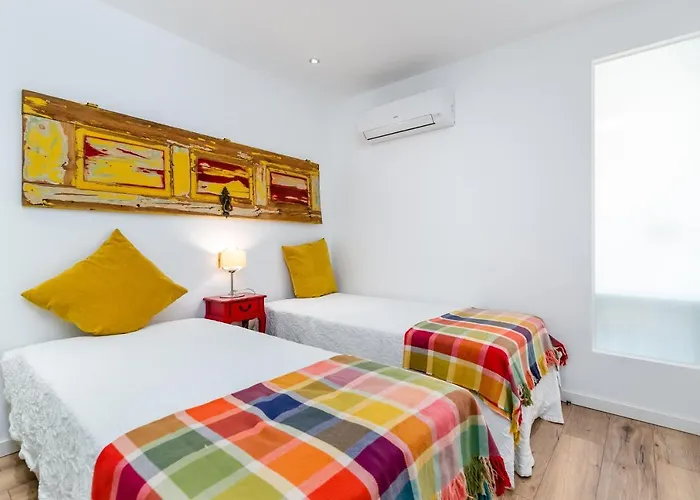 T2 Tiles * 埃斯托利尔