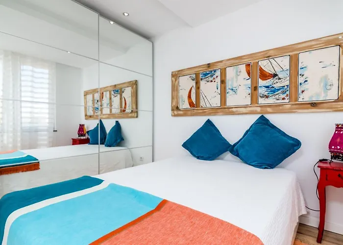 T2 Tiles 埃斯托利尔